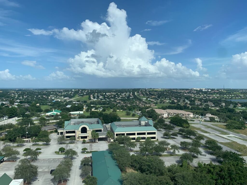 Why doesn't Florida grow oranges anymore? The reasons are many, and the changes on the Florida citrus scene are stark, as seen in my photos from the top of the Florida Citrus Tower in 2020. 